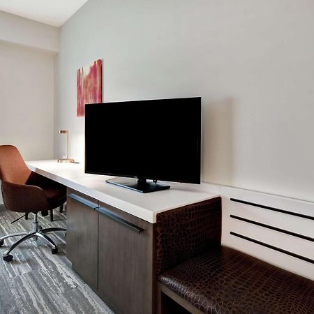 Hilton Garden Inn Lansing West Εξωτερικό φωτογραφία