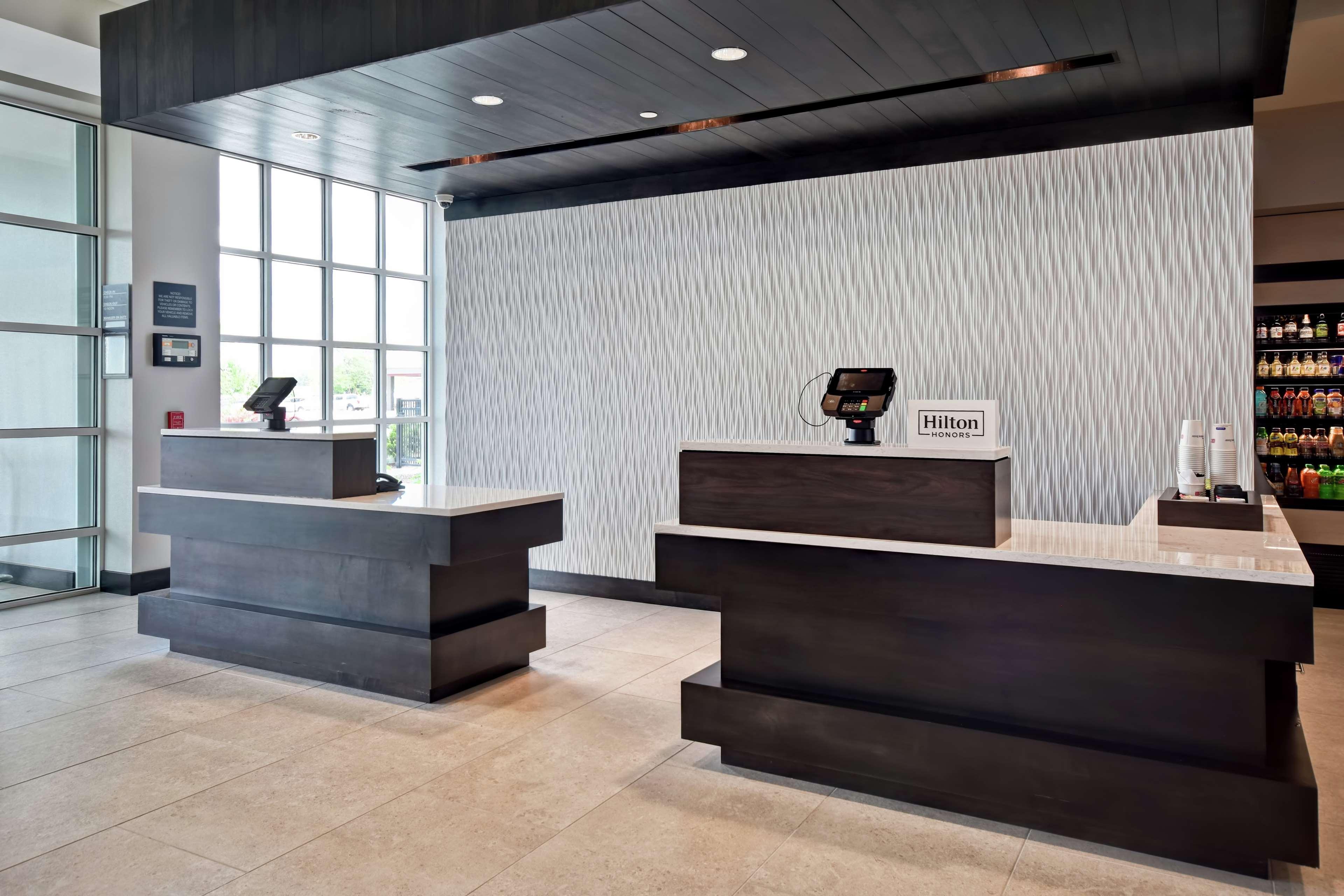 Hilton Garden Inn Lansing West Εξωτερικό φωτογραφία