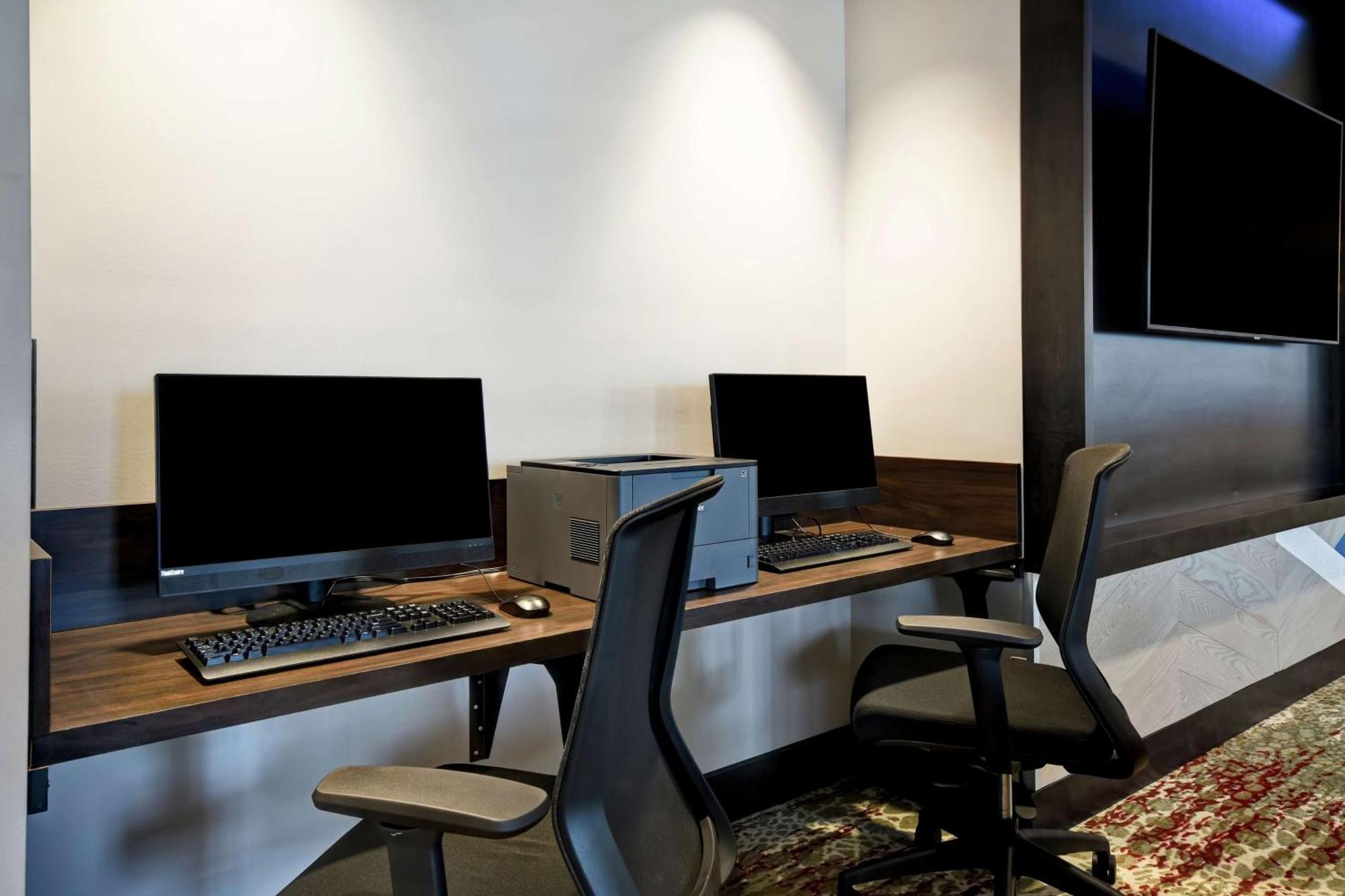 Hilton Garden Inn Lansing West Εξωτερικό φωτογραφία