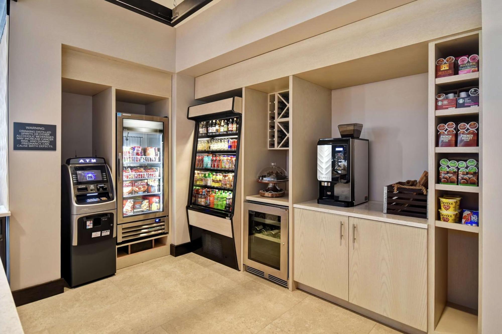 Hilton Garden Inn Lansing West Εξωτερικό φωτογραφία