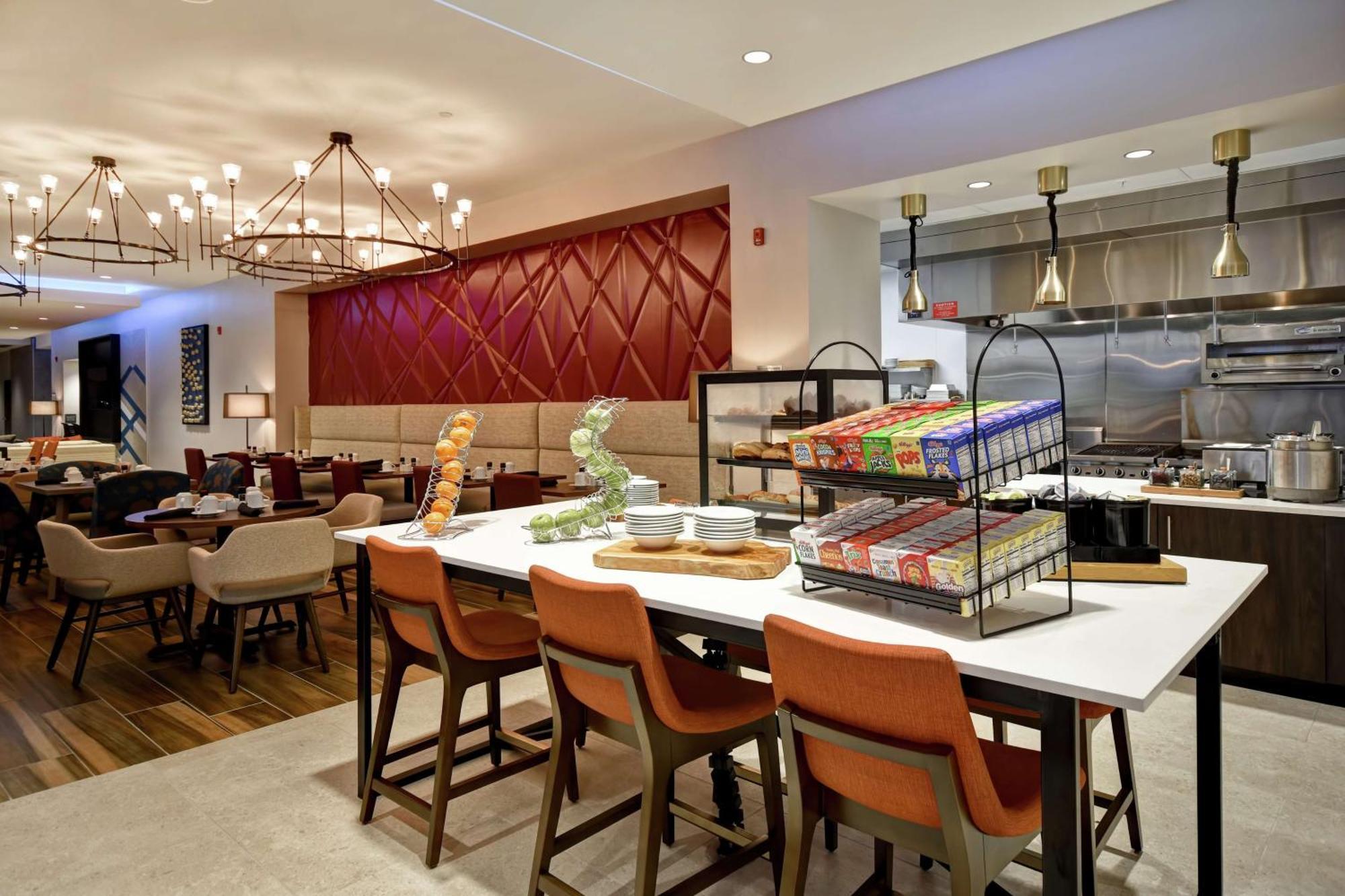 Hilton Garden Inn Lansing West Εξωτερικό φωτογραφία